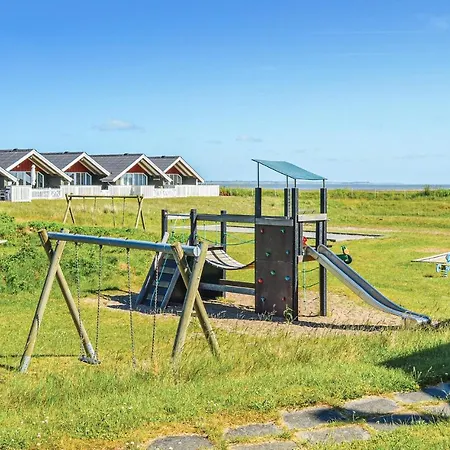3 Bedroom Awesome In Romo Holiday home